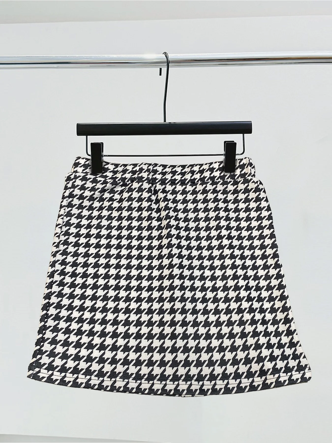 Qianniao style elegant elastic waist half skirt, hip hugging high waist short skirt - Image 3